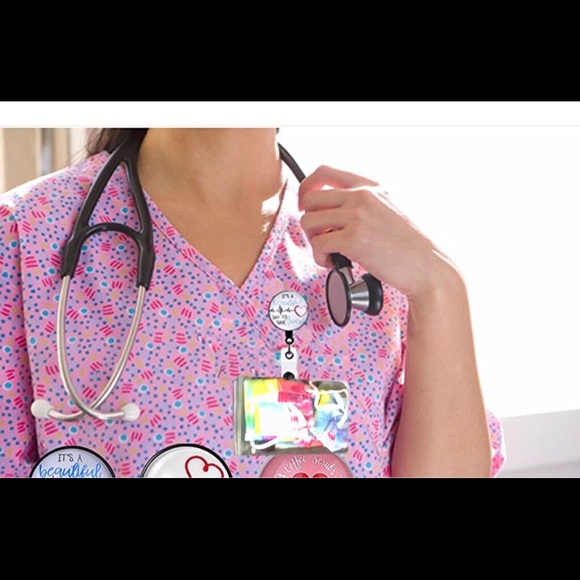 FACE MASK HOLDER| $10. Or  2 for $15. 3 for $20 - Picture 4 of 6